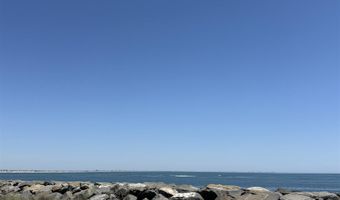 141 8th St, Avalon, NJ 08202
