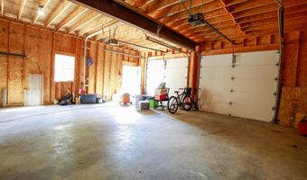 671 Essex St, Bangor, ME 04401