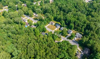 152 Summit Dr, Allegan, MI 49010