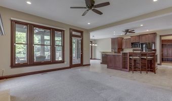 20 Forrests Edge Ct, Indianapolis, IN 46227