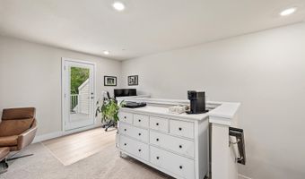 12428 SEA OAKS Ln 4, Berlin, MD 21811