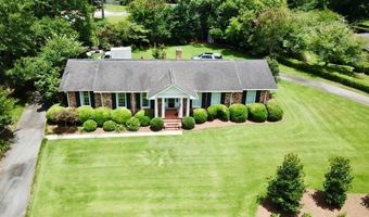 205 Valley Dr, Americus, GA 31709