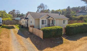 520 5TH St, Bandon, OR 97411