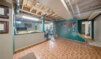 1151 Virginia Dr, Alden, NY 14004