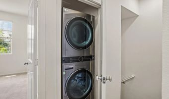 225 Royal Gln 408, Escondido, CA 92025