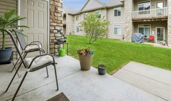 528 Kelsey Ln, Altoona, IA 50009