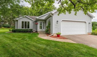 7549 W Village Crest Dr, Madison, WI 53719