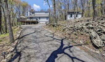 25 Arciel Dr, Albrightsville, PA 18210