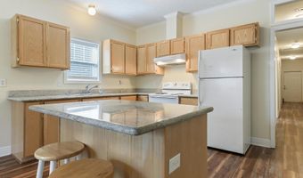 318 Saint Francis St, Bay St. Louis, MS 39520