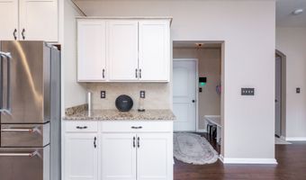 1661 Devonshire Ave, Avon, IN 46123