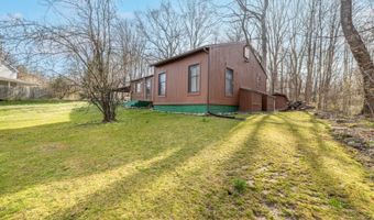 44 Lake Pochung Rd, Alloway, NJ 07461