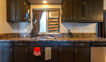 621 Lakeside Dr, Blackfoot, ID 83221