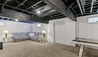10 Lantern Brook Dr, Lincoln, RI 02865
