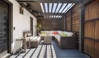 2522 Zorada Dr, Los Angeles, CA 90046
