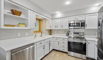 619 Crystal St, Ames, IA 50010