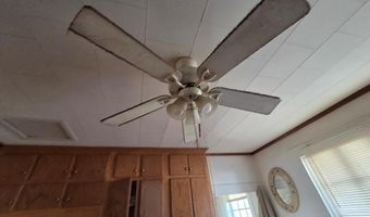 209 BAYVIEW Dr, Adamsville, AL 35005