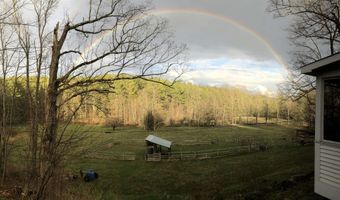 158 Macintosh Hill Rd, Bethel, VT 05032