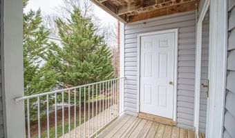 655 BURTONS COVE Way 8, Annapolis, MD 21401
