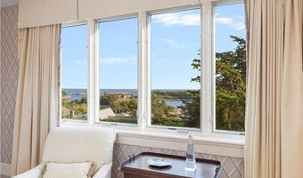 283 Ocean Ave, Newport, RI 02840