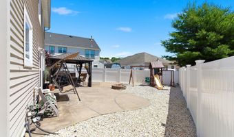 19 W Dolphin Cir W, Bayville, NJ 08721