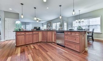 597 Lincolnwood Ln, Acworth, GA 30101