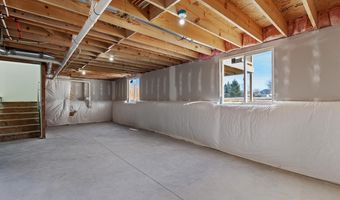 2012 Green Acres Dr, Adrian, MI 49221