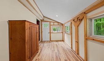 164 Stagecoach Rd, Barrington, NH 03825