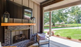 5736 Main, Flowery Branch, GA 30542