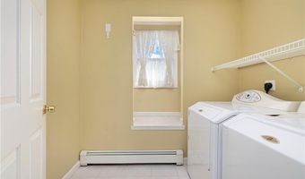133 Bridgetown Rd, Narragansett, RI 02882