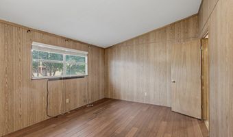 705 N 2nd St, Alpine, TX 79830
