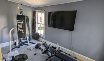 3 Dean St, Bangor, ME 04401
