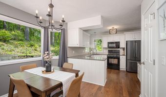 144 Pettis Ave SE, Ada, MI 49301