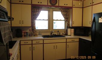 207 E 4th St, Atlantic, IA 50022