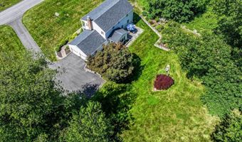 21 White Pine Dr, Brookfield, CT 06804