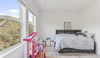 15447 Van Lodensteyn Way, San Diego, CA 92127