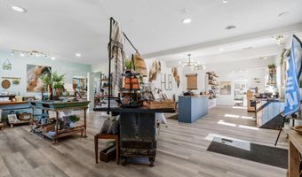 623 E Main St, Anoka, MN 55303