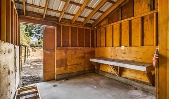64507 McGrath Rd, Bend, OR 97701