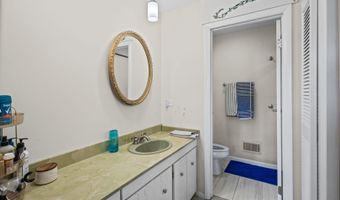 219 W Appletree Ln, Arlington Heights, IL 60004