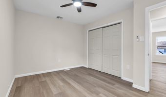 5 Buxton Ct, Barnegat, NJ 08005