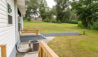 2623 Hatch Pkwy N, Baxley, GA 31515