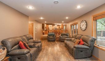 38177 Twin Oaks Dr, Avon, MN 56310