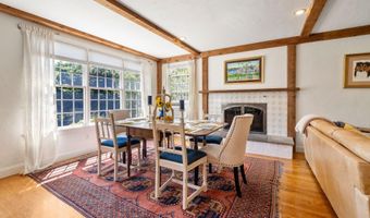 50 0 Indian Trl, Barnstable, MA 02630