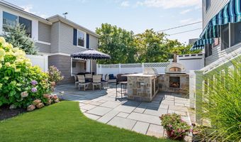 327 Sylvania Ave, Avon By The Sea, NJ 07717
