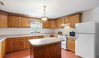 133 County Road 212, Athens, TN 37303