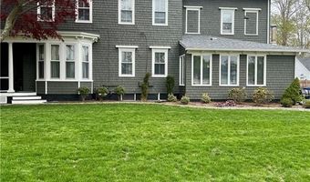 12 Pearl St 1, East Greenwich, RI 02818