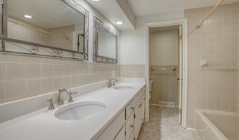 5 STUART Dr, Dover, DE 19901