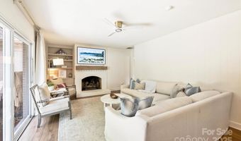 7022 Lancer Dr, Charlotte, NC 28226