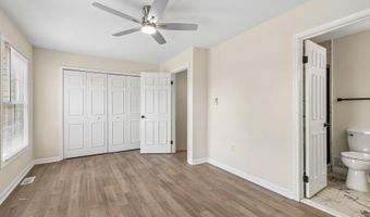 7403 HOUNDSBURY Ct, Alexandria, VA 22315