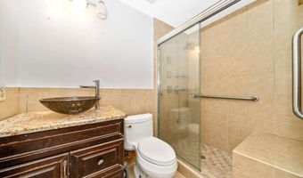 4406 HUNTCHASE Dr, Bowie, MD 20720