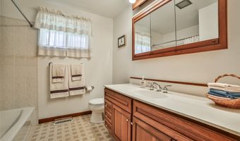 26 Devon Ln, Amherst, NY 14221